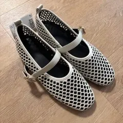 H&M エイチアンドエム 編み込みフラットシューズ クリーム 37
