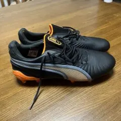 PUMA KING サッカースパイク ブラック×オレンジのサムネイル