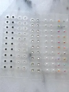 【まとめ買いSALE】100粒/耳つぼジュエリー《金アレ対応・金粒》⚠️31日まで