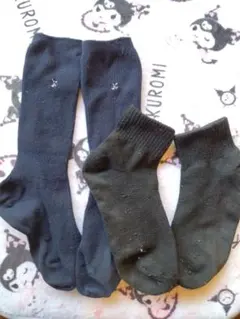 ソックス⭐️ネイビー刺繍　ワンポイント・黒
