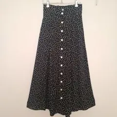 変形ドット柄　フロントボタン　フレアロングスカート　Freeサイズ