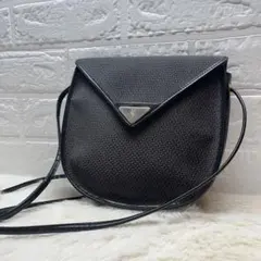 Item thumbnail for item 47f188a5-06f0-47e2-a7b9-57dcc0c73a0d