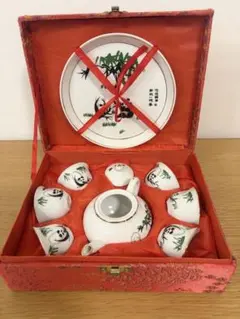 【希少・美品】パンダ 陶器 茶器セット（ティーポット・茶碗6客・中皿）