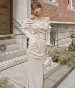 Randy ドロストオフショルスウェットセットアップ アイボリー