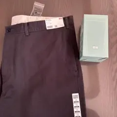 大きいサイズ　UNIQLO ストレートチノ　リラックスフィット