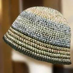 クラッシャーハット　バケットハット やや大きめ　グリーン系グラデーション　ウール