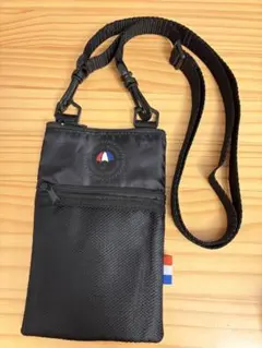 トリコロールメンバーズ入会特典　スマホショルダーのサムネイル