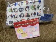 サンリオキャラクターズ　レトロレッスンバッグミニキーホルダー　ガチャ　キティ