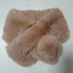 ファー マフラー ベージュ ポンポン付き