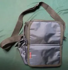 ネイビー ナイロン ショルダーバッグ 中型