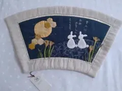 らいおんくま様専用☆ちりめん細工 睡蓮の花 押絵タペストリー - メルカリ
