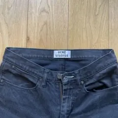 Item thumbnail for item 2af20920-04d4-45b3-b109-fecd1c039576