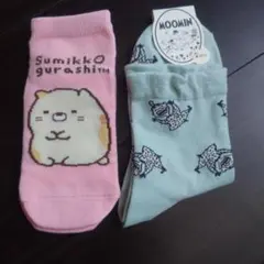 すみっコぐらし＆ムーミン レディースソックス 2足セットのサムネイル