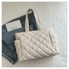 1440キルティング トートバッグ ブホワイト大容量 軽量 通勤 ビジネス肩掛け