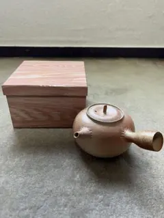 Item thumbnail for item 75b73fa7-996a-4b7d-ab66-b100f7c33ea8