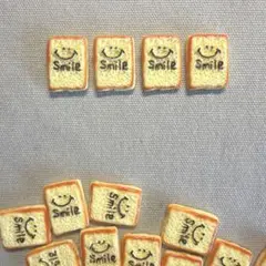 Smile食パン　4枚　100円