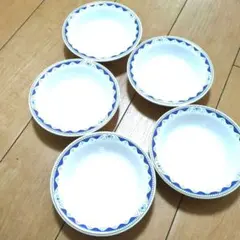 白/青 波形縁取り皿 5枚セット（陶器 ガラスではない） - メルカリ