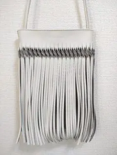 NOMADIS DANCE フリンジ ポシェット　白