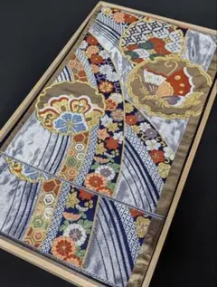 【美品】唐織 袋帯 六通 雪輪に揚羽蝶紋 金糸 花唐草 紺色 ネイビー