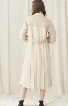 ベージュ トレンチコート