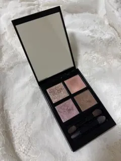アディクション　ザアイシャドウパレット005 vintage tutu