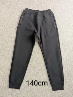 ユニクロ 140cm スウェットパンツ 黒