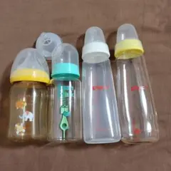 【中古品】哺乳瓶 4本セット