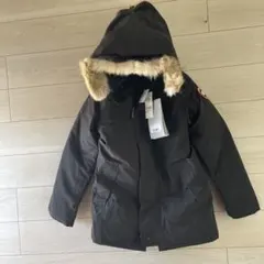 新品カナダグーストリウムパーカーS レシート有り - メルカリ