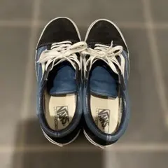 Vans ネイビー/ブラック オールドスクール。