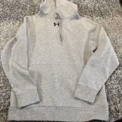 Under Armour グレー フード付きパーカー MD