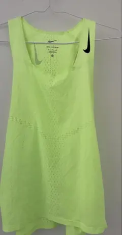 NIKE エアロスイフトシングレット Mサイズ ベイパーグリーン - メルカリ