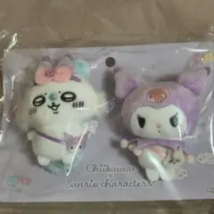 ちいかわ サンリオ モモンガ×クロミペアブローチ - メルカリ