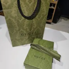 GUCCI グリーン ギフトバッグとボックス セット