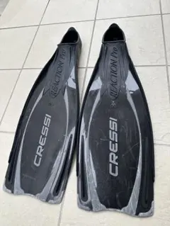 CRESSI REACTION PRO フィン ブラック　クレッシー
