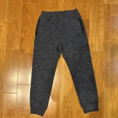 130cm ユニクロ　ジョガーパンツ　ダークグレー 長ズボン サイドポケット