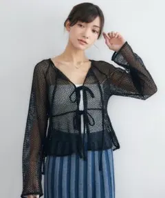 新品タグ付き　レトロガール ペプラムメッシュカーデ　ブラック　黒のサムネイル