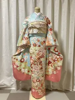 駒刺繍 舞花文 金彩 鈴乃屋扱い 水色 ブルー系 振袖フルセット モモ