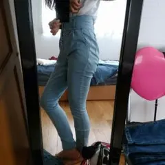 ☆値下げ☆アイスブルー　ハイウエストデニム　スーパーストレッチ　sizeF