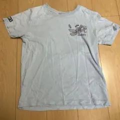 水色ティシャツ