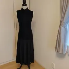 コムサ・デ・モード　黒ワンピース