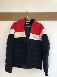FILA フード付きダウンジャケット 赤/白/紺　トリコロール