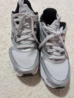 NIKE ZOOM AIR スニーカー シルバーのサムネイル