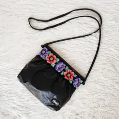 Item thumbnail for item c64433a3-d3b8-40ce-9ebf-b51f6046b87a