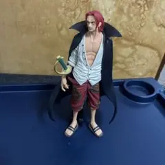 ワンピース シャンクス フィギュア