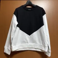 【新品未使用】TOPSHOP トレーナー　裏起毛のサムネイル