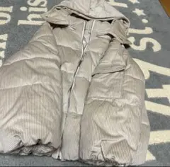 ストライプ柄 フード付きコーディロイ素材の中綿ジャケット　サイズM ベージュ