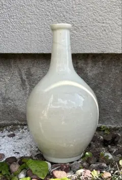 淡いグレーに近い陶器製花瓶 高さ　約28㎝