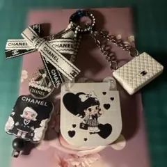 CHANEL キャラクターイラスト キーホルダーモリー