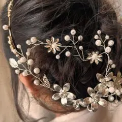 【新品】シルバー 花とパールのヘアアクセサリー