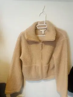 ベージュ フリースジャケット 襟付き